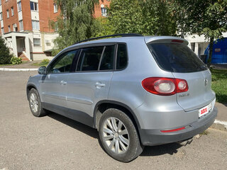 2010 Volkswagen Tiguan I, серебристый, 900000 рублей, вид 5