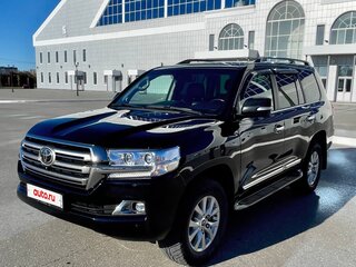 2016 Toyota Land Cruiser 200 Series Рестайлинг 2, чёрный, 5199000 рублей, вид 1
