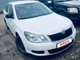 2012 Skoda Octavia II (A5) Рестайлинг, белый, 600000 рублей, вид 1