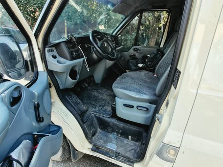 2013 Ford Transit, бежевый, 900000 рублей, вид 4