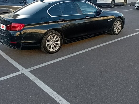 2013 BMW 5 серии 520i VI (F10/F11/F07), чёрный, 2200000 рублей