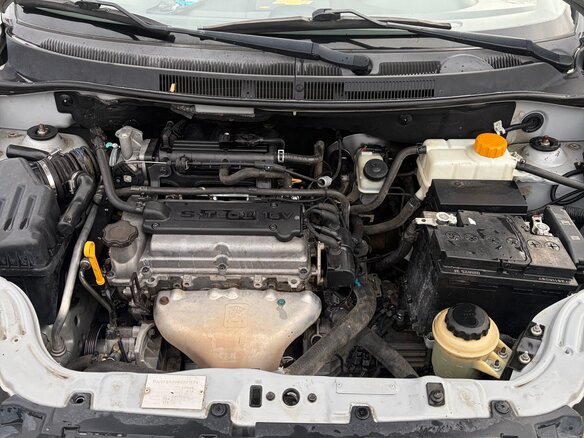 2010 Chevrolet Aveo I Рестайлинг, серебристый, 350000 рублей - вид 10