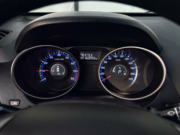 2010 Hyundai ix35 I, серебристый, 1137000 рублей - вид 8