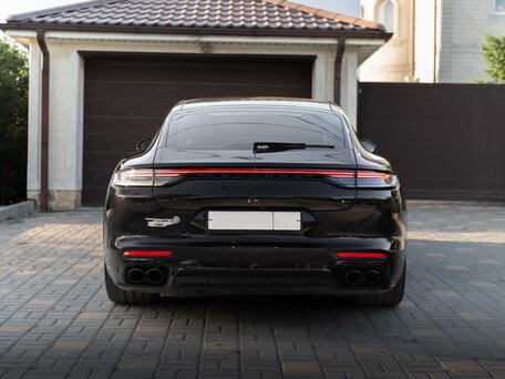 2021 Porsche Panamera Turbo S Executive II Рестайлинг, чёрный, 15500000 рублей, вид 4