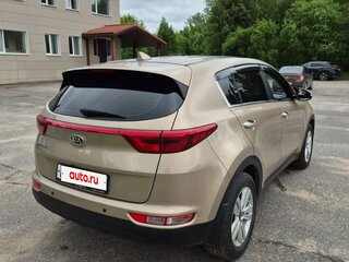 2018 Kia Sportage IV, коричневый, 2100000 рублей, вид 3