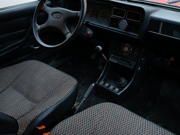 1999 Lada (ВАЗ) 2104 5-speed, красный, 240000 рублей - вид 6