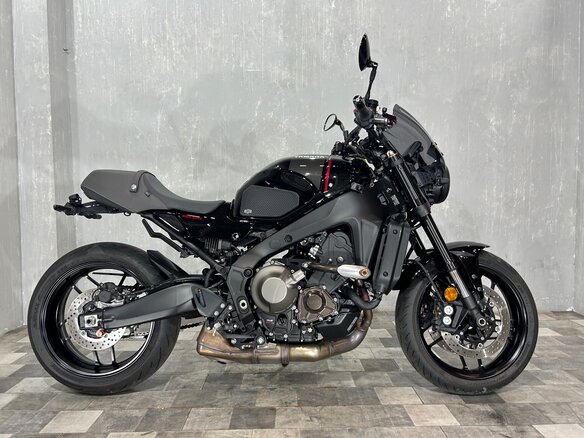 2023 Yamaha XSR900, чёрный, 1065000 рублей