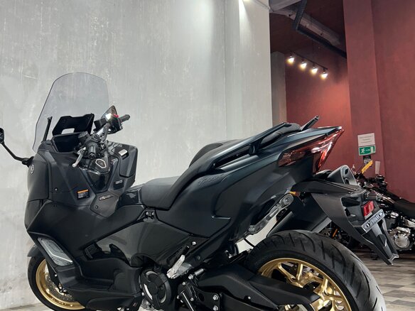 2023 Yamaha TMAX, синий, 1215000 рублей - вид 5