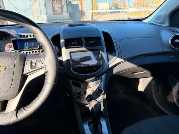 2015 Chevrolet Aveo II, белый, 1000000 рублей - вид 7