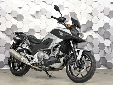 2013 Honda NC 700X, серебристый, 577000 рублей, вид 1