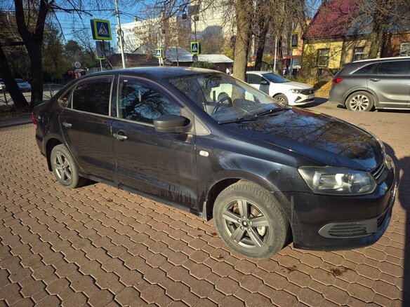 2012 Volkswagen Polo V, чёрный, 410000 рублей - вид 6