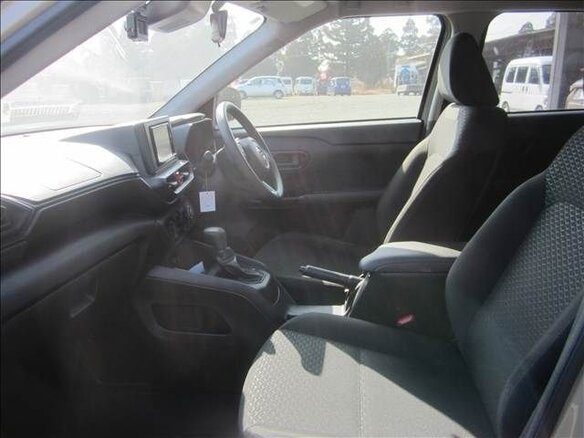 2022 Daihatsu Rocky A200, бежевый, 1270006 рублей - вид 2