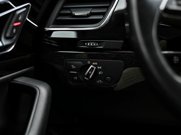 2016 Audi Q7 II (4M), бежевый - вид 12