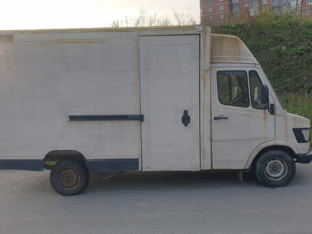 1995 Mercedes-Benz T1, жёлтый, 369000 рублей, вид 2