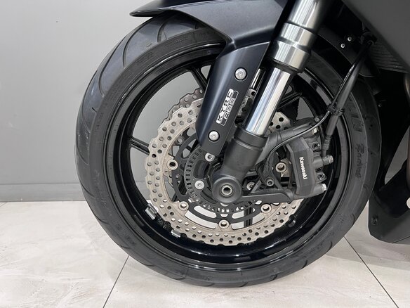 2014 Kawasaki Ninja 1000, серый, 630000 рублей - вид 4