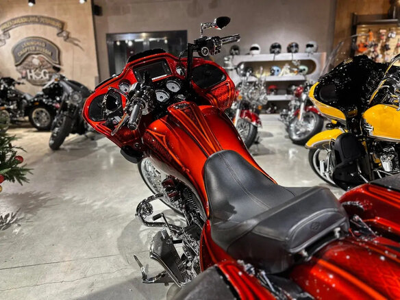 2016 Harley-Davidson Road Glide, красный, 4500000 рублей - вид 5