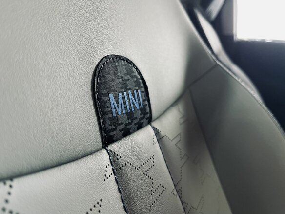 2025 Mini Hatch C IV (F65/F66/J01), зелёный, 5690000 рублей - вид 23