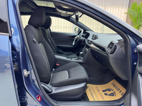 2022 Mazda CX-4 I Рестайлинг, синий, 1620000 рублей - вид 11