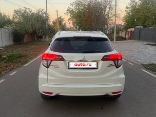 2015 Honda Vezel I, белый, 1800000 рублей, вид 3
