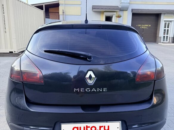 2014 Renault Megane III Рестайлинг, чёрный - вид 3