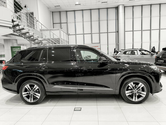 2023 Audi Q6 45 TFSI, чёрный - вид 3