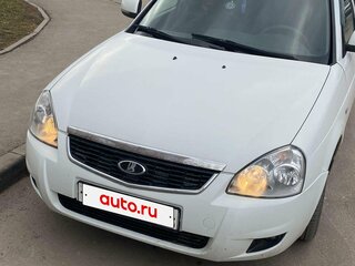 2015 Lada (ВАЗ) Priora I Рестайлинг, белый, 420000 рублей, вид 1