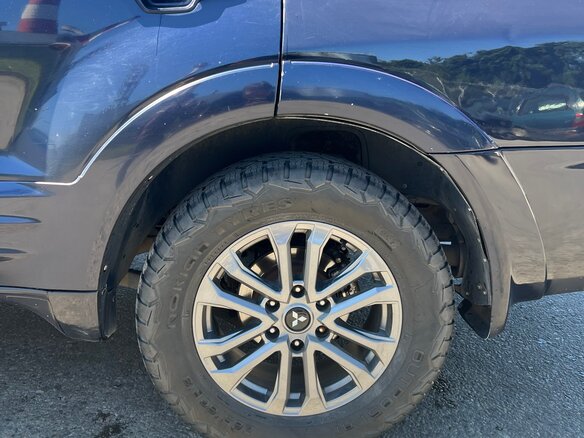 2002 Mitsubishi Montero III, синий, 760000 рублей - вид 9