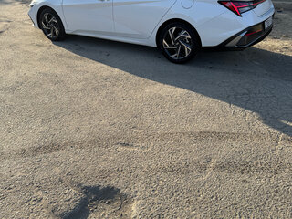 2023 Hyundai Elantra VII (CN7), белый, 2300000 рублей, вид 3