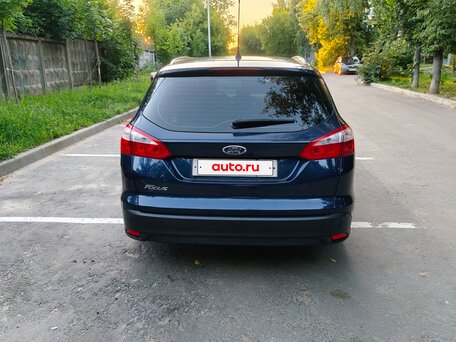 2013 Ford Focus III, синий, 880000 рублей, вид 5