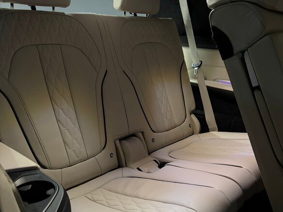 2020 BMW X7 30d I (G07), чёрный, 8700000 рублей - вид 21