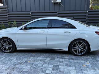 2017 Mercedes-Benz CLA 200 I (C117, X117) Рестайлинг, белый, 2170000 рублей, вид 3