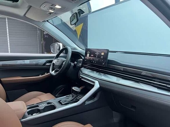 2021 Geely Vision X6 Pro, белый - вид 19