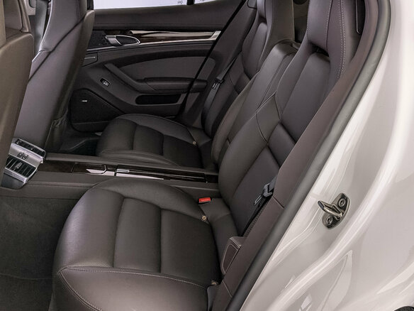 2011 Porsche Panamera 4S I, белый, 5200000 рублей - вид 17