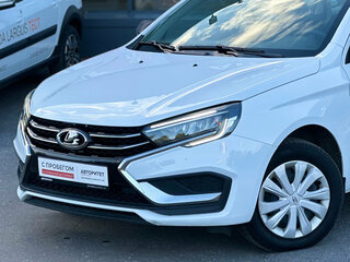 2024 Lada (ВАЗ) Vesta I Рестайлинг (NG), белый, 1149000 рублей, вид 2