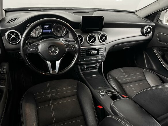 2014 Mercedes-Benz GLA 200 I (X156), белый, 1539900 рублей - вид 5