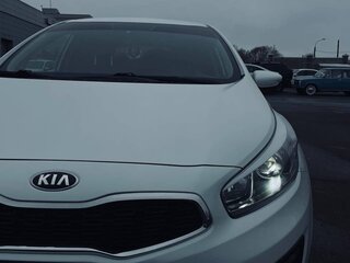 2016 Kia Ceed II Рестайлинг, белый, 1200000 рублей, вид 5