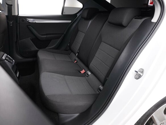 2013 Skoda Octavia III (A7), белый, 1099654 рублей - вид 8