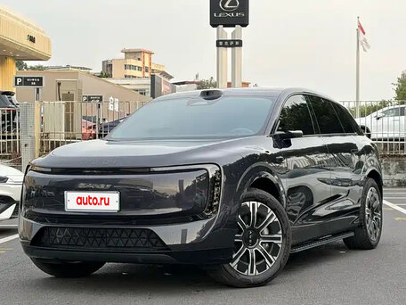 Audi E7X