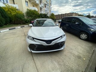 2019 Toyota Camry VIII (XV70), белый, 3050000 рублей, вид 2