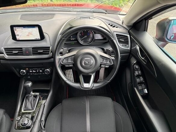 2017 Mazda Axela III Рестайлинг, пурпурный, 1050000 рублей - вид 21
