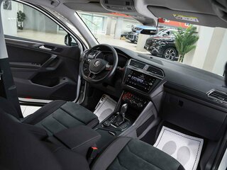 2019 Volkswagen Tiguan II, белый, 1990000 рублей, вид 5
