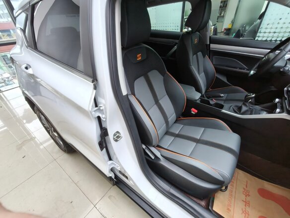 2021 Geely Binyue I Рестайлинг, белый, 1100000 рублей - вид 3