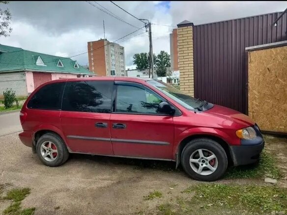 2003 Dodge Caravan 3-speed IV, красный, 510000 рублей - вид 1