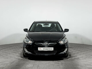 2013 Hyundai Solaris I, чёрный, 825000 рублей, вид 2