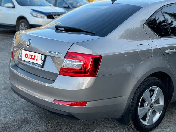 2016 Skoda Octavia III (A7), бежевый, 1250000 рублей - вид 25