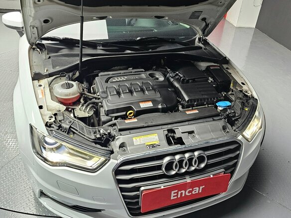 2015 Audi A3 III (8V), белый, 1350002 рублей - вид 16