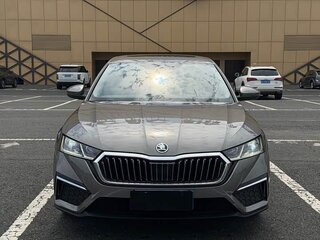 2022 Skoda Octavia IV (A8), чёрный, 1650111 рублей, вид 1