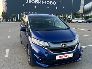 2017 Honda Freed+ II, синий, 1650000 рублей, вид 2