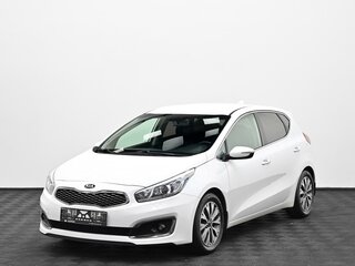 2017 Kia Ceed II Рестайлинг, белый, 1175000 рублей, вид 3