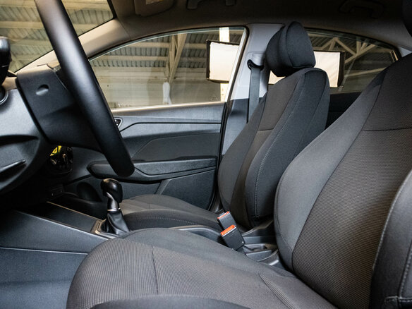 2018 Hyundai Solaris II, белый, 1175000 рублей - вид 8